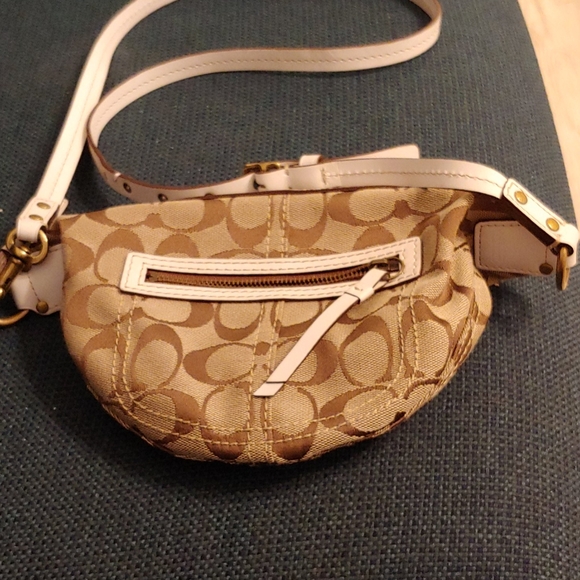 Coach Handbags - COACH CROSSBODY FANNY PACK
